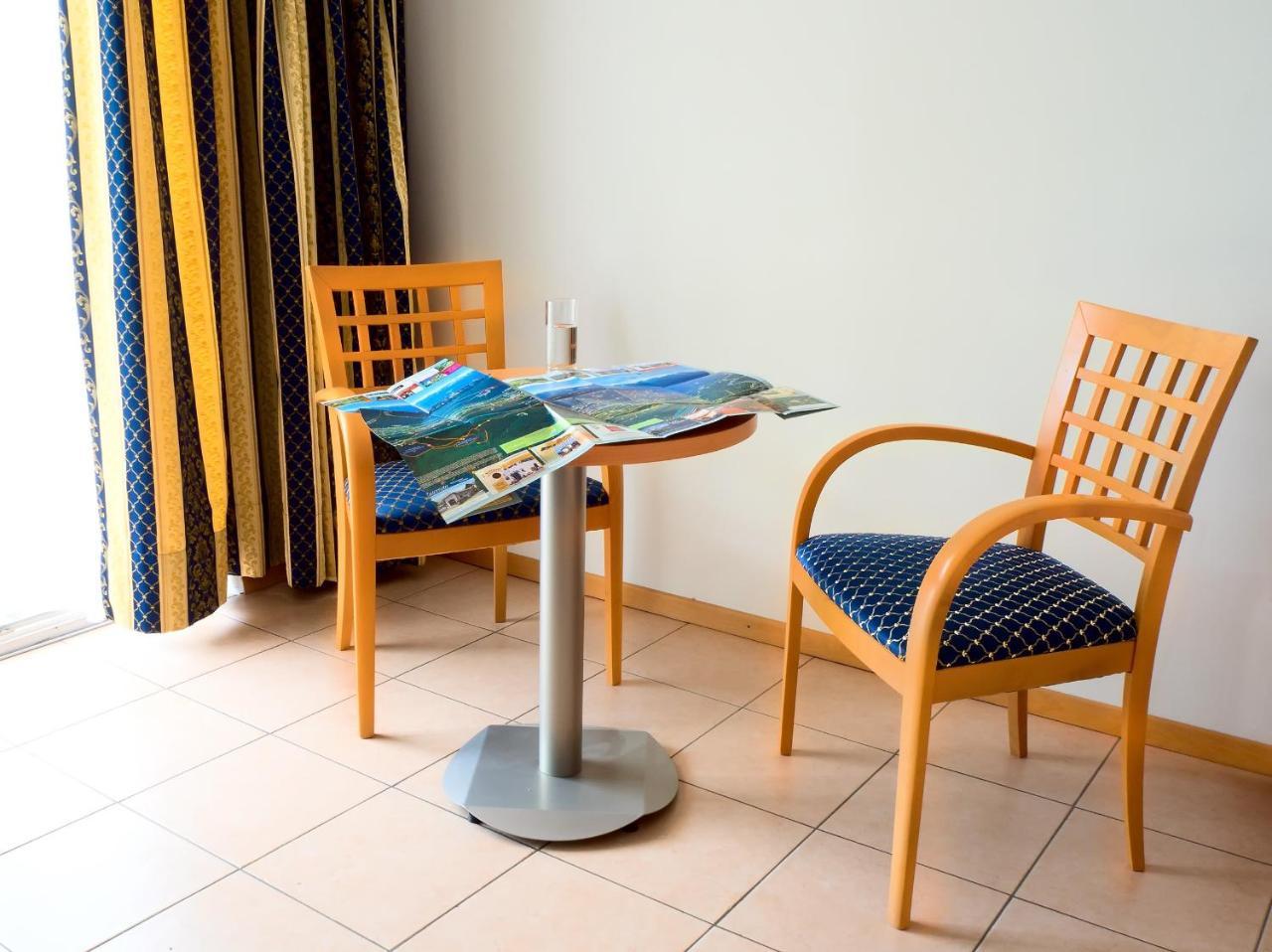 Das Kaltern Hotell Exteriör bild